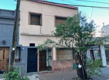FRENTE · PH con 106 m² Construidos en Venta en Ramos Mejía