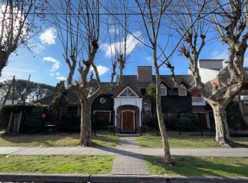 Casa de 6 ambientes, Tres de Febrero · Gran Casa en Venta Ciudad Jardin
