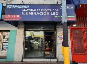 Local comercial · 20m² · Local Comercial Vidriera Persiana Zona Comercial