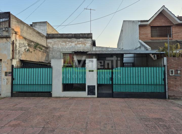 Casa · 141m² · 4 Ambientes · 1 Cochera