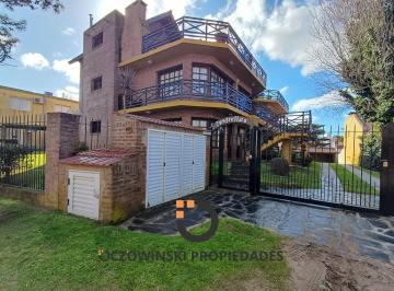 Departamento · 83m² · 3 Ambientes · 1 Cochera · Venta Departamento 3 Amb (7 Estrellas)