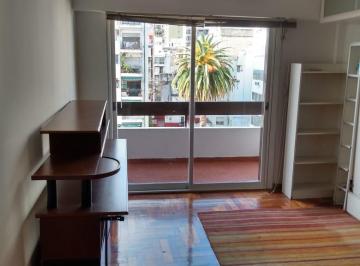ambiente · Monoambiente Al Frente con Balcón Semi Amoblado