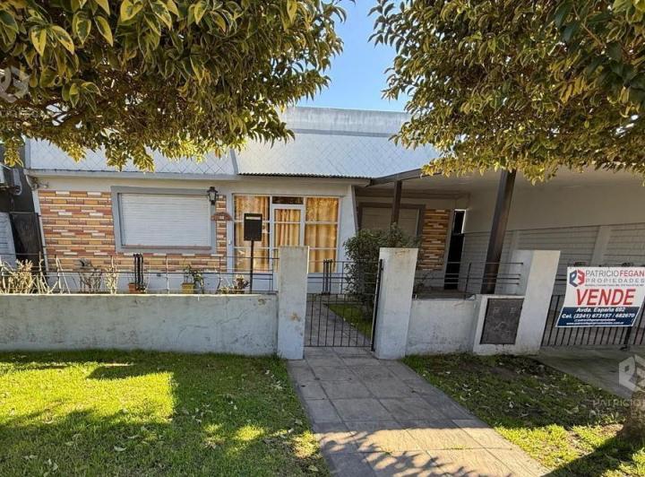 Casa · 153m² · 6 Ambientes · 1 Cochera