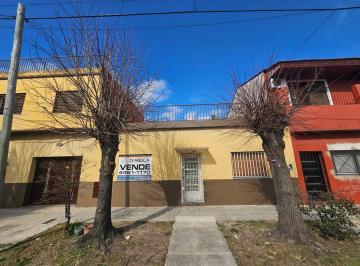 PH · 95m² · 3 Ambientes · 2 Cocheras · PH Tipo Casa 3 Amb. Amplios con Garage Villa Luzuriaga