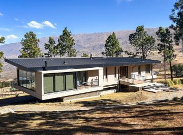 Casa · 355m² · 3 Dormitorios · 3 Cocheras · Casa en Venta en Tafi del Valle