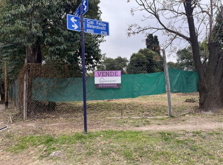 Terreno · 741m²