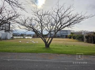 Terreno · 958m² · Lote Interno de Gran Tamaño, Orientación Noreste, Barrio Islas, El Canton, Escobar