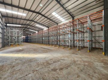 Bodega-Galpón · 1640m² · 1 Cochera · Nave 1640 m² Pia