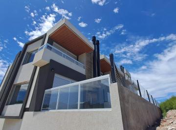 Departamento · 95m² · 5 Ambientes · Venta Dpto a Estrenar Monte Hermoso - Av Las Malvinas 33
