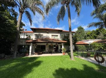 Casa · 350m² · 4 Ambientes · Alquiler Casa Bs As Golf Country Club, Bella Vista