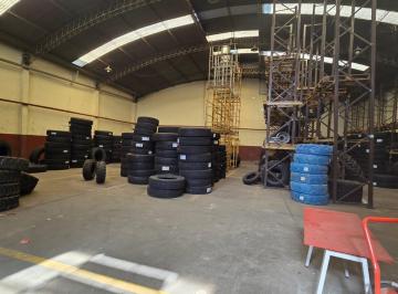 Bodega-Galpón · 704m² · Galpón en Venta Rosario