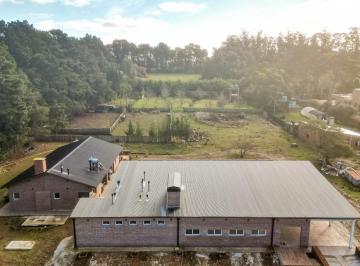 Quinta vacacional · 540m² · 10 Ambientes · Casa Quinta + Salon de Fiestas - Casa de Caseros - Una Hectarea en Sierra de Los Padres - 1 Hectarea