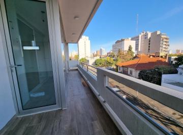 Departamento · 150m² · 5 Ambientes · 2 Cocheras · Excelente Piso a m Av Além.