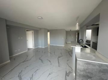 Departamento · 97m² · 5 Ambientes · 1 Cochera · Venta Moderno Departamento Tres Dorm. con Parrilla y Cochera! Pichincha