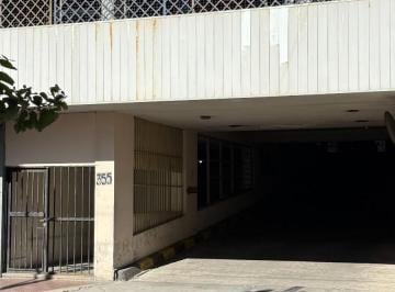 Garage , Córdoba · Cochera con Acceso Directo en Venta, Centro, Córdoba