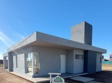 DIS-DIS-322_2 · Casa en Venta a Estrenar - Colonia Tirolesa