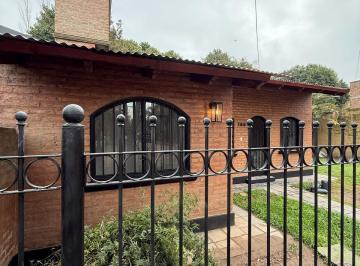 Casa de 2 ambientes, Villa Nueva · Vendo Casa en Barrio Costa de Oro