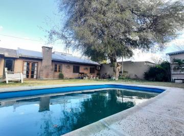 Casa de 6 ambientes, Córdoba · Apta Banco - Casa de 3 Dor con Piscina - Bo: Cerro Norte/arguello