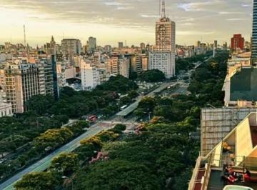 Departamento · 90m² · 4 Ambientes · Depto Al Frente de La Uade 4 Amb en Bernardo de Irigoyen 700, San Telmo