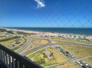Departamento de 3 ambientes, Miramar · Alquiler Temporario: Departamento con Vista Al Mar