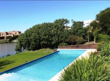 Casa · 1000m² · 6 Ambientes · 1 Cochera · Casa en Alquiler con Vista Al Lago Central en Los Castores, Nordelta