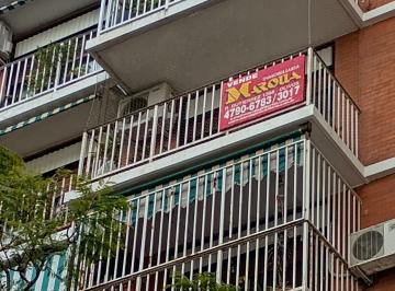 Departamento de 2 ambientes, Vicente López · Olivos Excelente Departamento Al Frente C/bcon Corrido 5º Piso Edificio Rivarola