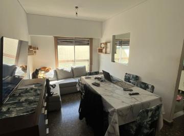 Departamento · 65m² · 3 Ambientes · Departamento 3 Ambientes con Dos Baños en Venta en Avellaneda