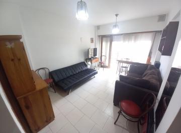 Departamento de 2 ambientes, Mar del Plata · 2 Ambientes con Balcón Saliente por Día, Semana o Quincena en Plaza Colon!