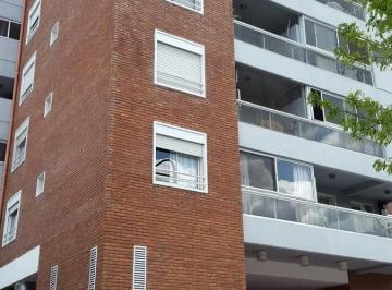 Departamento · 61m² · 3 Ambientes · Alquiler - Departamento 3 Ambientes en Beccar con Balcón y Amenities