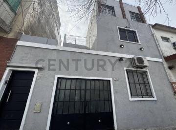 PH · 140m² · 4 Ambientes · PH en Mataderos 4 Ambientes con Cochera y Play Room