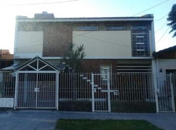 imagen1 · Importante Chalet en PH de 2 Plan. Al Fte. C/ Cochera. A/cred.