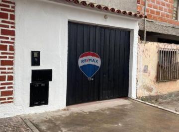 Departamento · 30m² · 2 Ambientes · 1 Cochera · Venta PH 1 Dormitorio B° Chijra