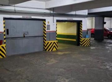 Garage · 11m² · Venta Cochera Cubierta Fija en Caballito