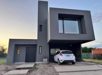 Foto · Venta Casa de Dos Dorm. en Docta Urbanizacíón
