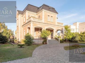 Casa · 400m² · 6 Ambientes · 1 Cochera · Casa en Venta Nuevo Quilmes 6 Amb a La Laguna