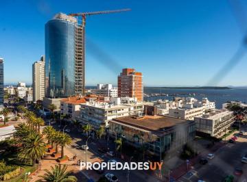 Foto1 · Apartamento en Venta en Torre Libertador 1 Dormitorio y Medio