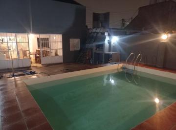 Casa de 10 ambientes, Córdoba · Dos Casas Al Precio de Una - Villa Cabrera