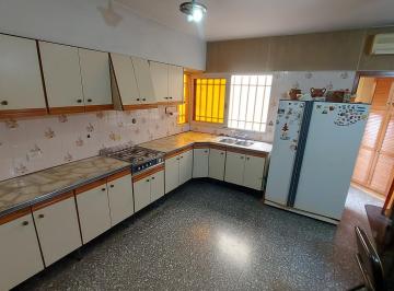 PH · 339m² · 6 Ambientes · 1 Cochera · Venta en Bloque de 2 PH con Terraza y Cochera en San Martin