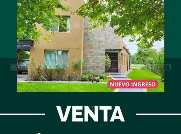 Casa · 278m² · 5 Ambientes · 2 Cocheras · Casa en Venta Ubicado en Cañuelas, Resto de La Provincia