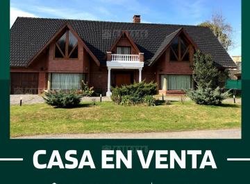 Casa · 290m² · 5 Ambientes · Mansión Doble Lote Club La Martona, Cañuelas