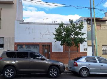 Casa de 5 ambientes, Pompeya · Oportunidad! Casa Lote Propio en Pompeya