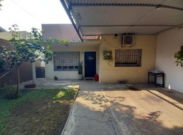 Casa de 3 ambientes, Morón · Casa 3 Ambientes con Jardin en Ituzaingó