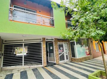 Casa · 450m² · 3 Ambientes · 10 Cocheras · Complejo de Departamentos - Ideal Para Inversor