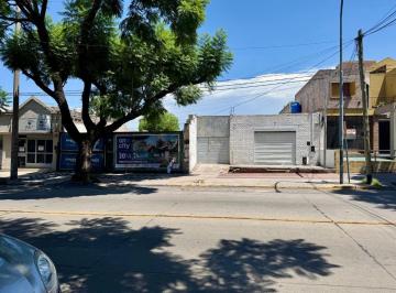 Local comercial · 100m² · 8 Cocheras · Alquiler Local Comercial + Terreno Sobre Pueyrredon