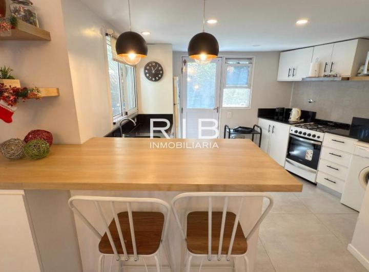 Casa · 190m² · 4 Ambientes · 2 Cocheras