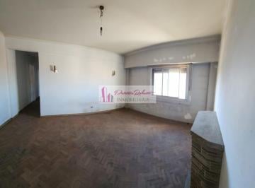 Departamento · 80m² · 3 Ambientes · En Venta Departamento 3 Ambientes Barrio Gral Paz Edificio 5 Villa Celina