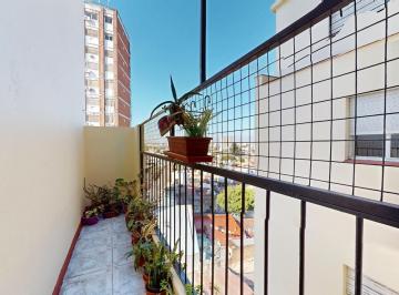 Departamento · 43m² · 2 Ambientes · Venta - Departamento - 2 Ambientes - Flores - Apto Credito