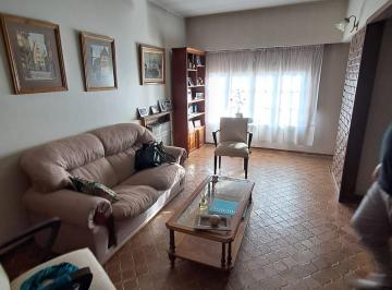 Casa de 7 ambientes, Trelew · Casa Barrio Los Olmos