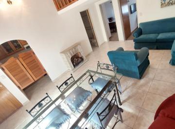 Departamento · 49m² · 3 Ambientes · 1 Cochera · Departamento 3 Ambientes en Venta Lomas de Zamora C/ Cochera