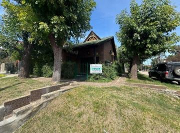 Casa · 117m² · 4 Ambientes · 1 Cochera · Casa en Venta Apta Credito